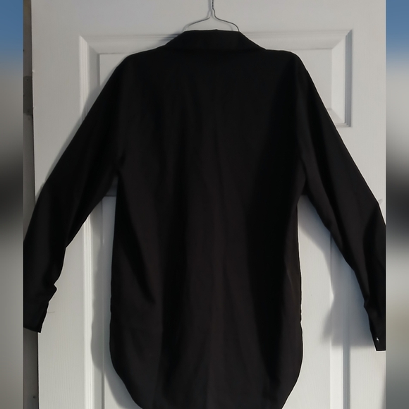 Elegant Women's Black Button Down Shirt Size L - Picture 3 of 8